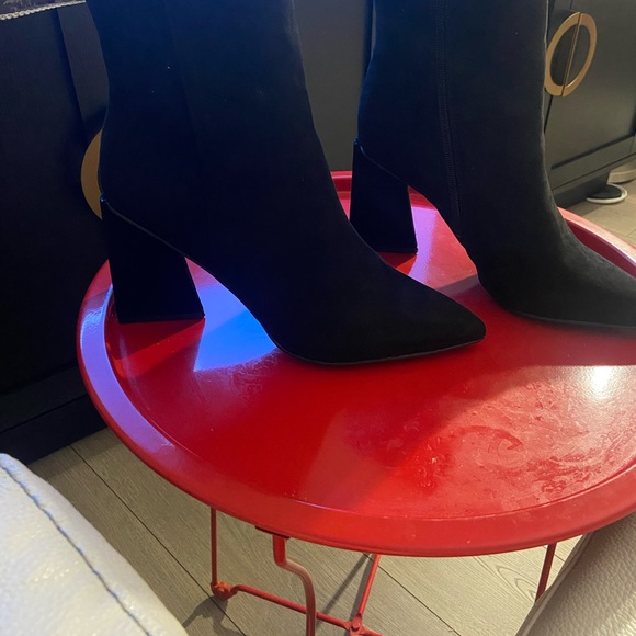 New - BARIII faux suede heeled ankle boots - size 11 - Picture 9 of 9